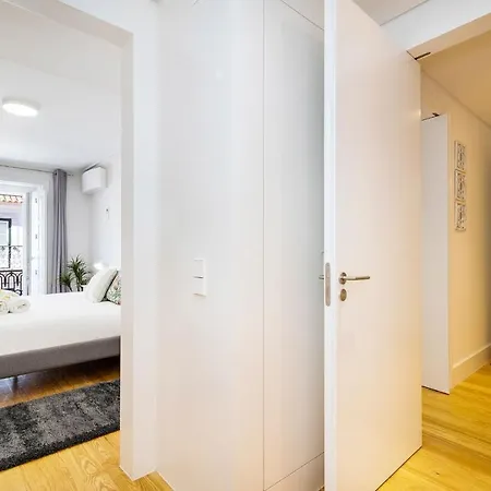Stunning 2bdr In Chiado By Lovelystay Apartment *